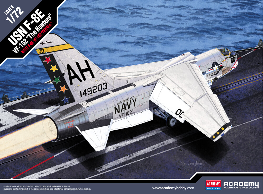 1/72 USN F-8E VF-162 ″The Hunters″