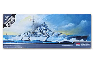1/800 BATTLESHIP BISMARCK (STATIC)