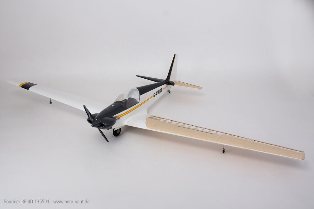 Fournier RF-4D mit. Rippenfl.