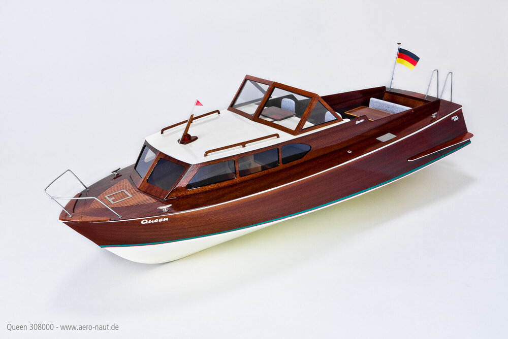 Queen Sportboot
