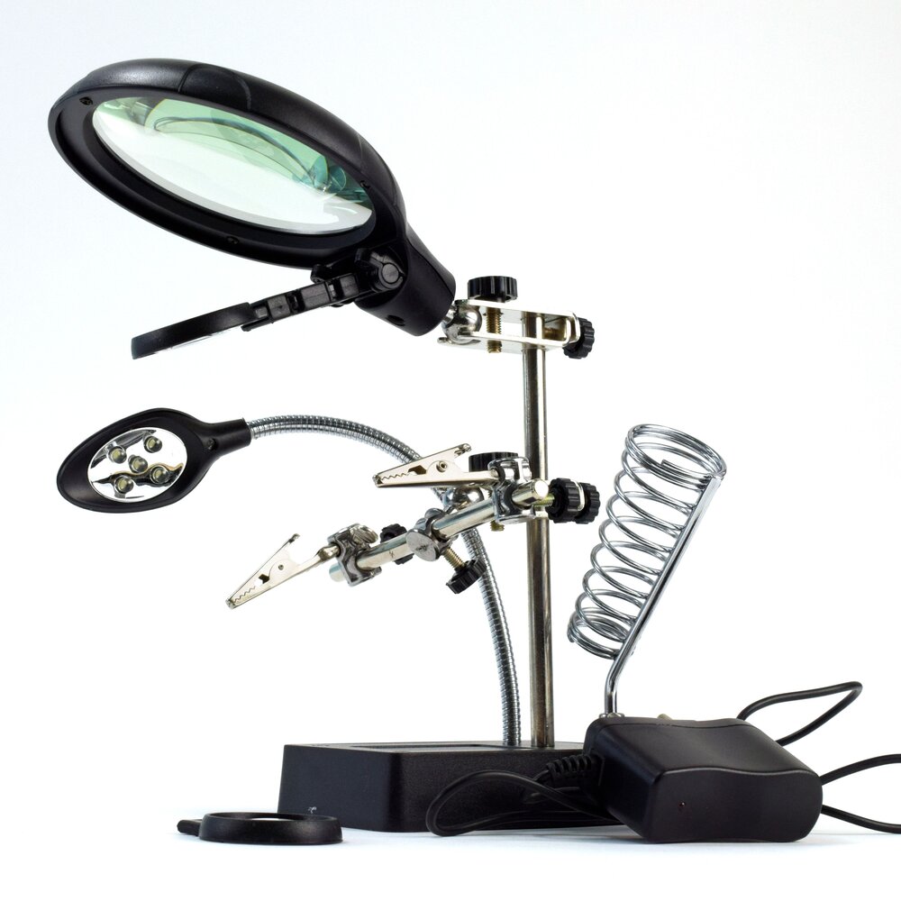 THIRD HAND MULTI ANGLE CLAMPS w/MAGNIFYING GLASS WITH 5 LEDS (BAT / AC)