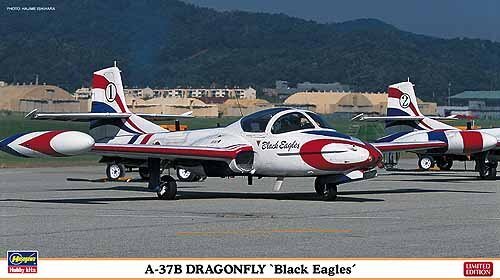 1/72 A37 B DragonFly, Combo