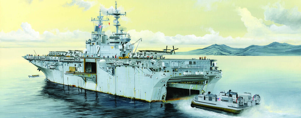 USS ESSEX LHD-2 1:700