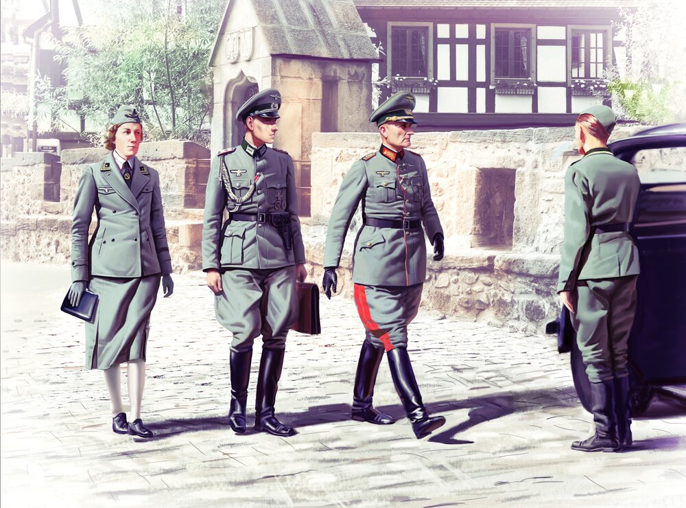 WWII German Staff Personnel (4 figures)