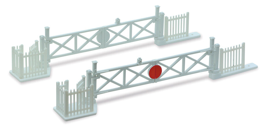 Level Crossing Gates (4) with Wicket Gates and Fencing (1)