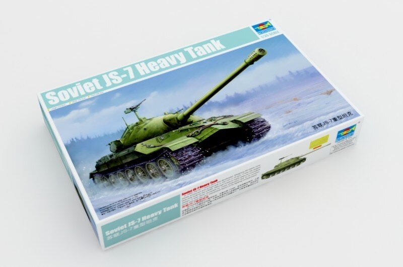 SOVIET JS-7 TANK 1:35