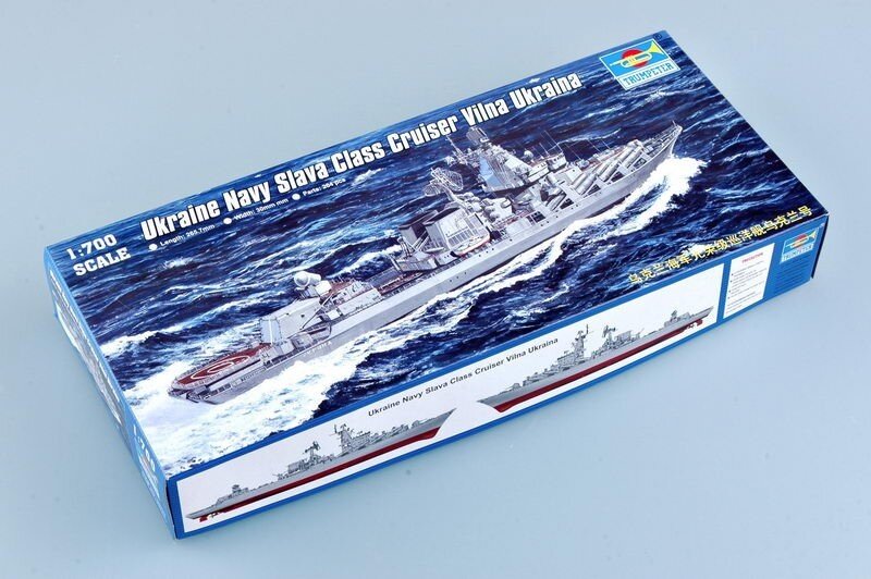 USSR CRUISER UKRAINE1:700