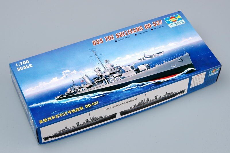 USS THE SULLIVANS 1:700