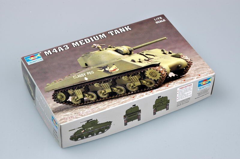 M4A3 SHERMAN TANK 1:72