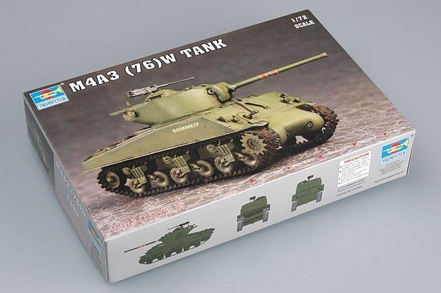M4A3 76W SHERMAN TANK1:72