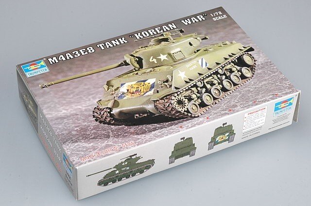 M4A3E8 SHERMAN TANK 1:72 (1)
