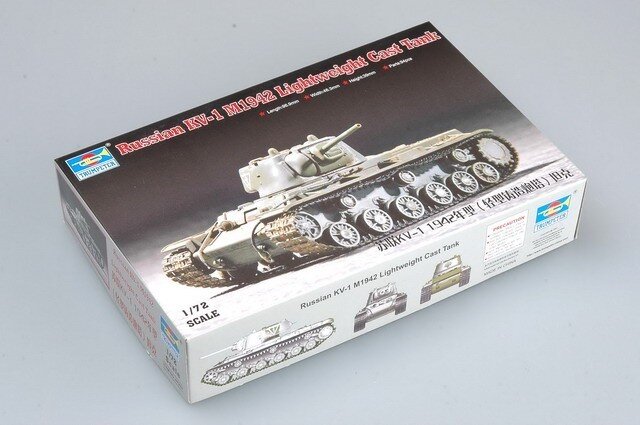 RUSSIAN KV-1 1942 1:72 (1)