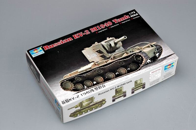 RUSSIAN KV-2 1:72