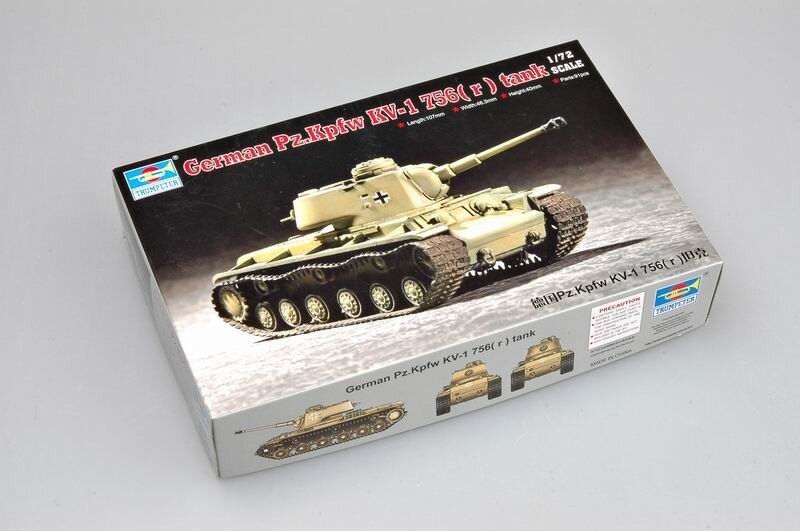 PZ.KPFM KV-1 756(R) 1:72