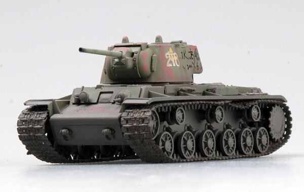 KV-1 MODEL 1942 1:72 (3)
