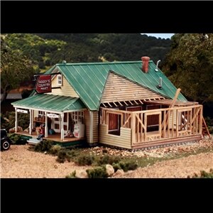 Woody's Country Mart